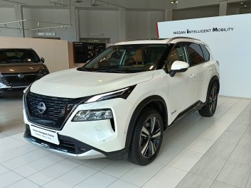 Nissan X-Trail Tekna  4WD R.<br /><small>(Samochód demonstracyjny)</small>