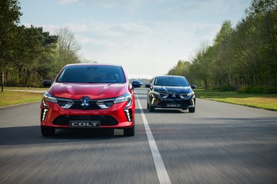 MITSUBISHI Colt Invite  R.