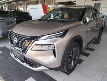 Nissan X-Trail Tekna z pakietem premium  4WD 2025R.<br /><small>(Samochód używany)</small>