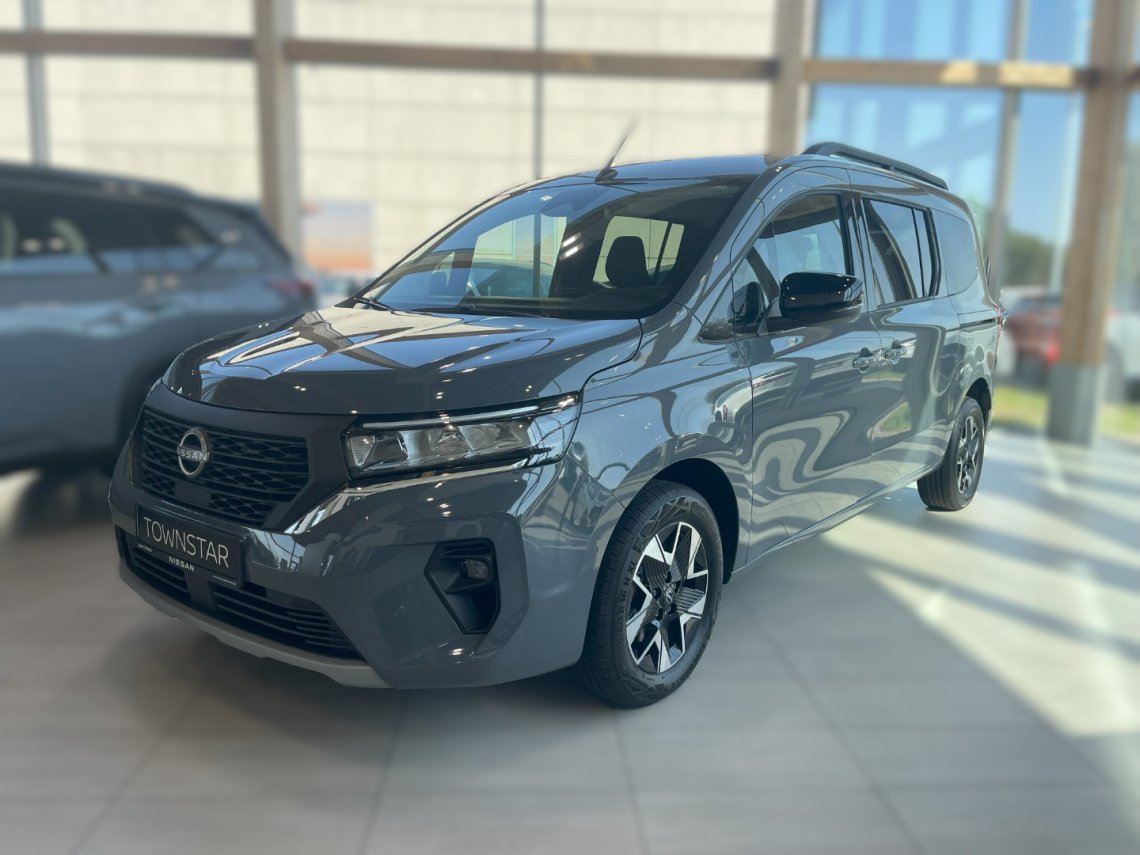 Nissan Townstar    R.