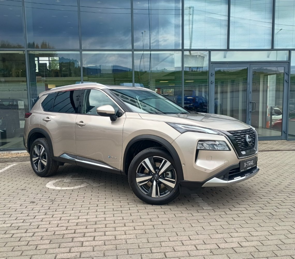 Nissan X-Trail Tekna/ Pakiet Premium/ 4WD   R.