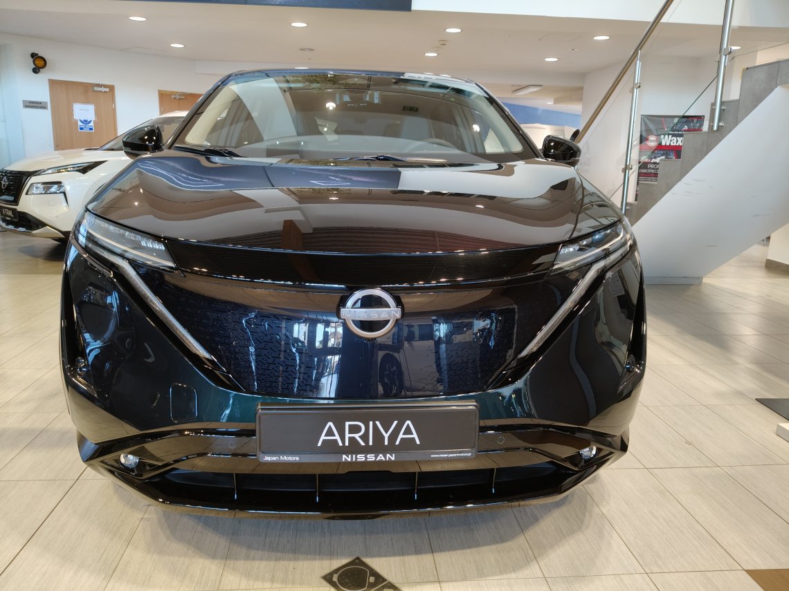 Nissan ARIYA 87 kWh 306KM ADVANCE e-4ORCE Szyberdach Pakiet Technologiczny  4WD R.